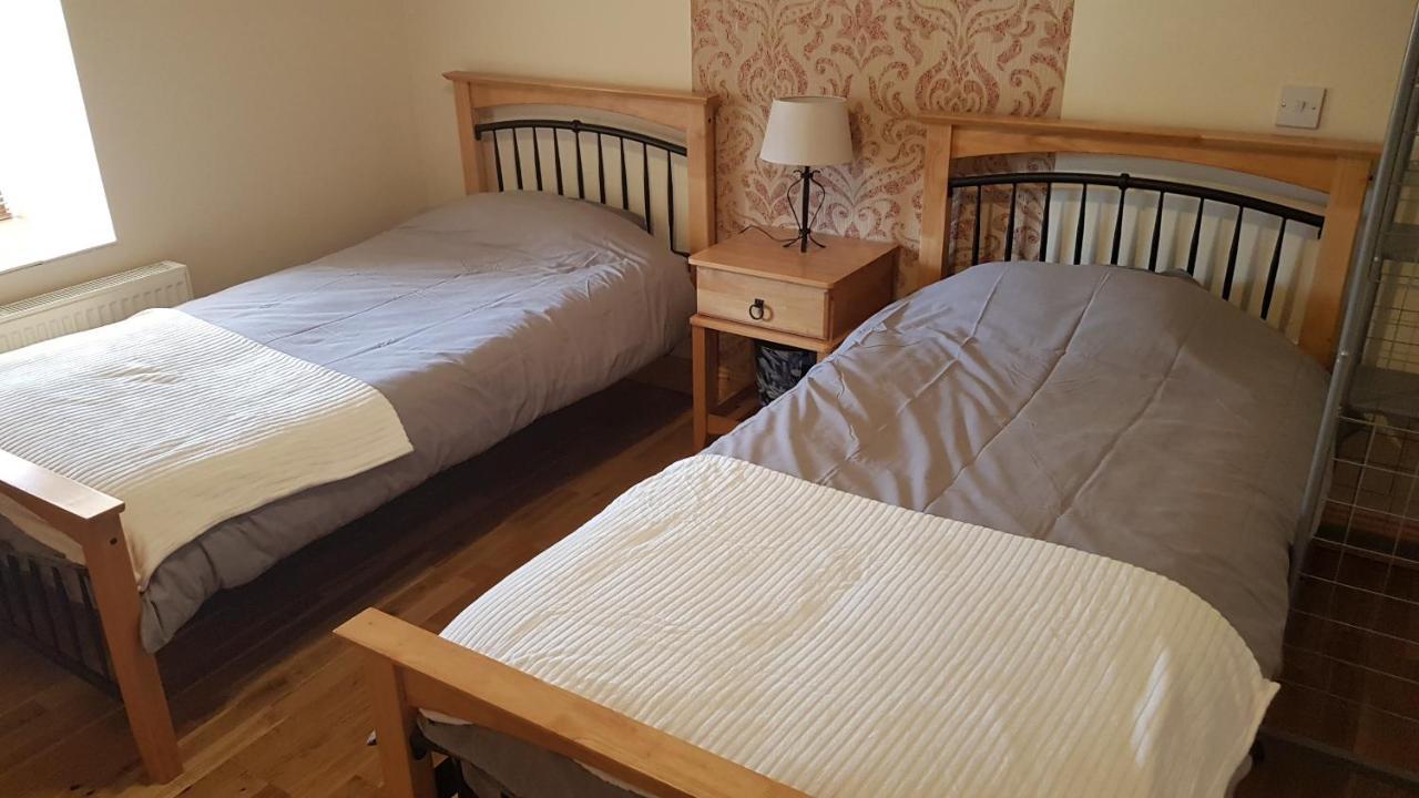 Apartment 3 Bedroom Banagher Town Centre Exteriör bild