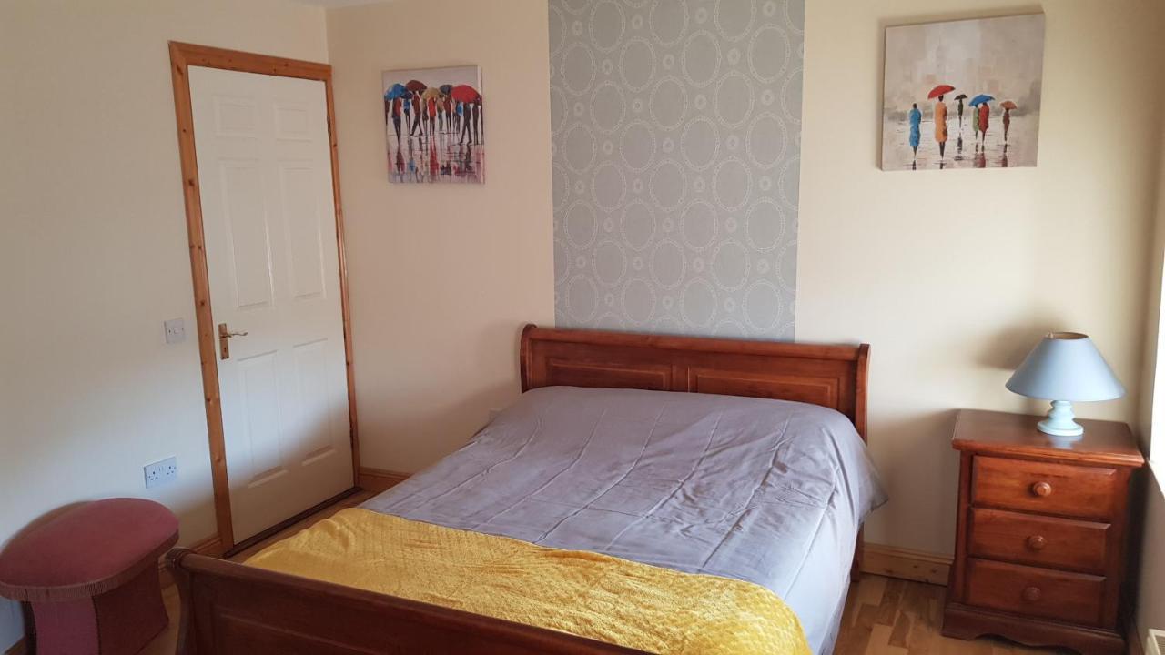 Apartment 3 Bedroom Banagher Town Centre Exteriör bild