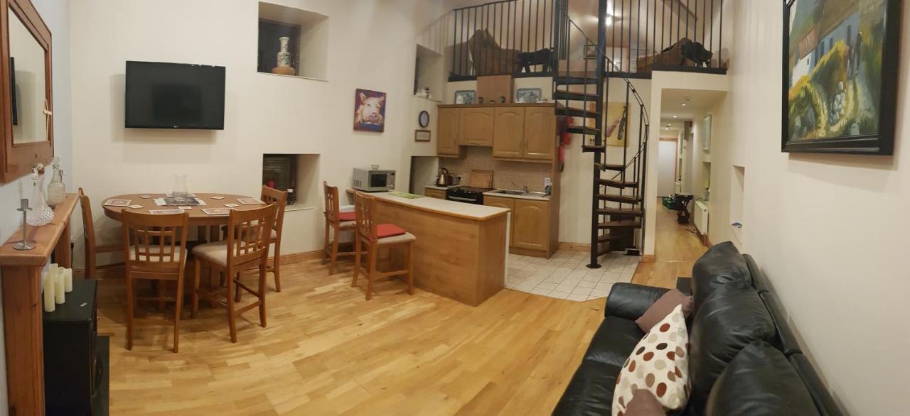 Apartment 3 Bedroom Banagher Town Centre Exteriör bild